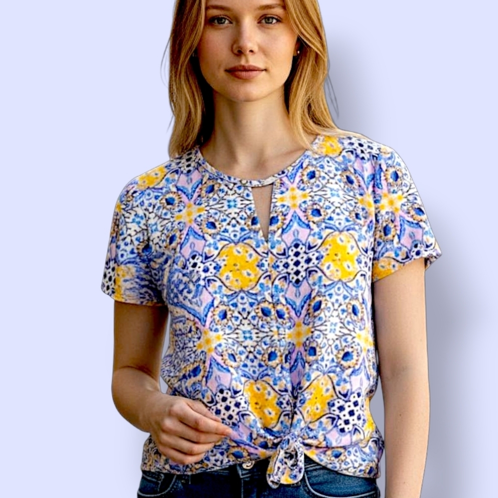 🌞 4/$20 Short Sleeve Lavender and Yellow Tie Front Top by Pink Rose